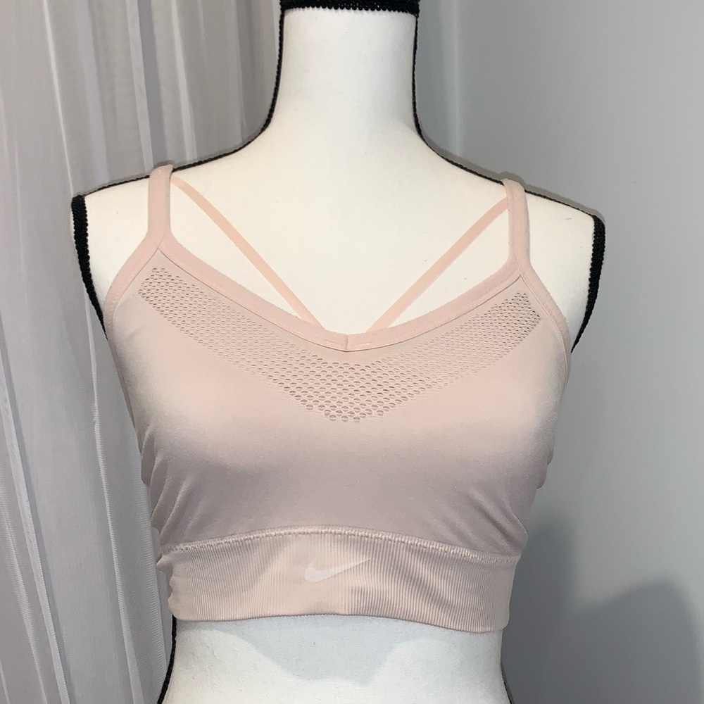 Nike light pink design front sports bras no clasp women’s size large